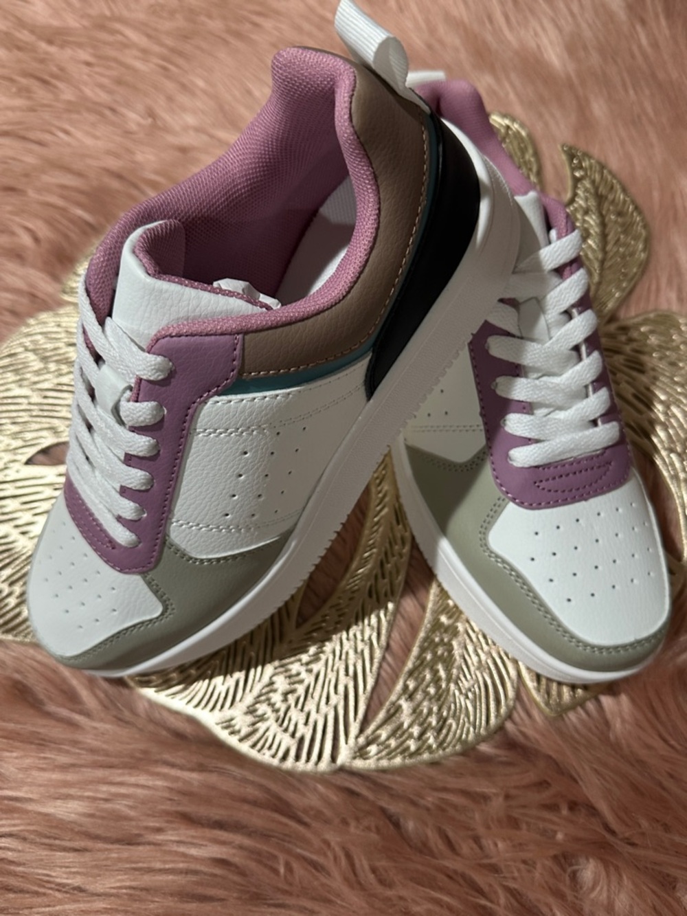 Women's Low-Top Lace-Up Sneakers in White, Pink & Gray
